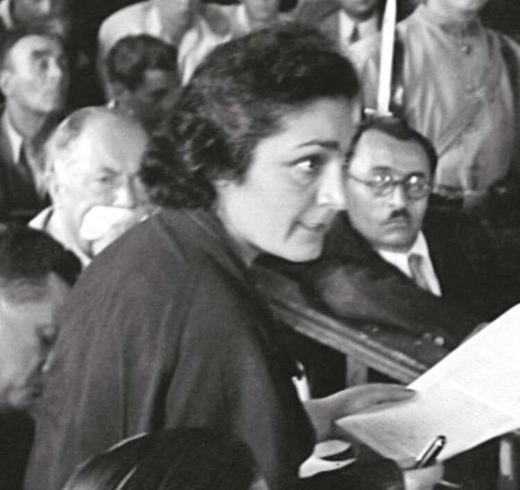 SÜREYYA AĞAOĞLU