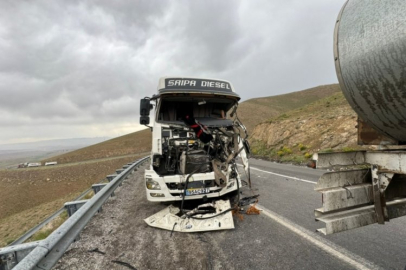 Van Başkale'de tır kazası