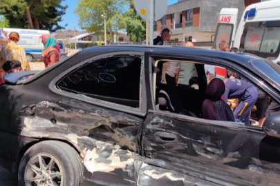 Bursa'da cip ile otomobil çarpıştı: Yaralılar var