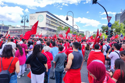 Berlin'de A Milli Takım coşkusu