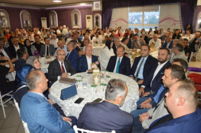 Bursa protokolü bu düğünde buluştu! Orhangazi Belediye başkanı Aydın ve ailesinin mutlu günü