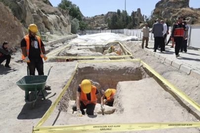 Nevşehir'de kara yolunun altından nekropol çıktı