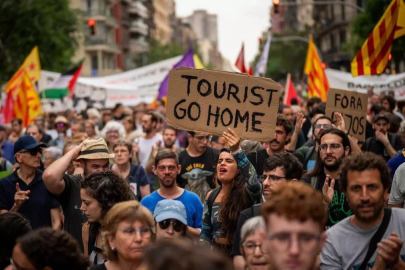 İspanya'nın Barcelona kentinde 'turist istemiyoruz' protestosu