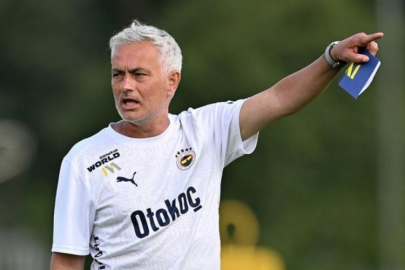 Mourinho ısrarla o ismi istiyor!