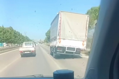 Bursa'da trafikte yan şekilde seyreden kamyon korkuttu