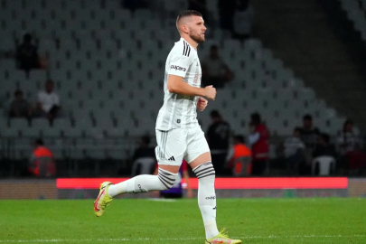 Beşiktaş, Rebic'in sözleşmesini feshetti