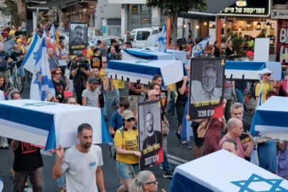 Tel Aviv'de hükümet karşıtı protestolar 5'inci gününde