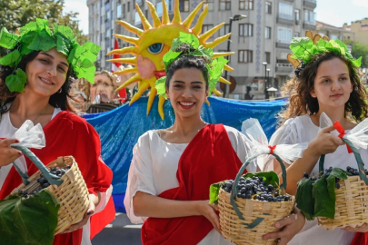 Kırklareli'de Bağ Bozumu Şenlikleri'nden renkli görüntüler