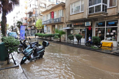 Erdek'te 10 dakikalık yağış sonrası altyapı sorunu yine gündemde