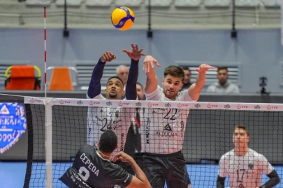 Bursa Büyükşehir Belediyespor, Atatürk Voleybol Vestel Spor Kompleksi'nde karşılaştı