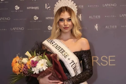 Miss Universe Türkiye güzeli Ayliz Duman sosyal medya pozlarıyla büyüledi! "Her hali ayrı güzel..."