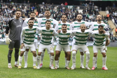 Bursaspor hem yenilmedi, hem taraftar rekoru kırdı