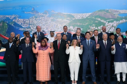 Cumhurbaşkanı Erdoğan, G20 Liderler Zirvesi'nin ardından aile fotoğrafına katıldı