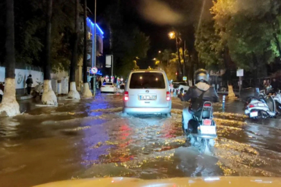 Fethiye'de sağanak nedeniyle su baskınları yaşandı