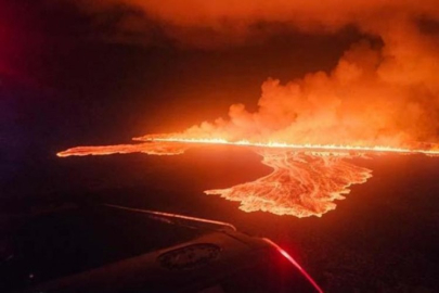 İzlanda'da yanardağ uyandı