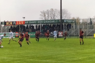 Bursaspor U19 gol oldu yağdı!