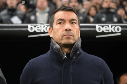 Giovanni van Bronckhorst: İyi performans göstermiyoruz