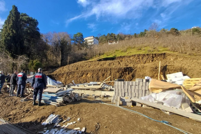 Trabzon'da istinat duvarı çöktü; 1 işçi öldü