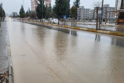 Adıyaman'da sağanak yağış etkisini gösterdi