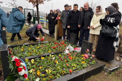 Direnişinin sembolü 'Türkan bebek' mezarı başında anıldı