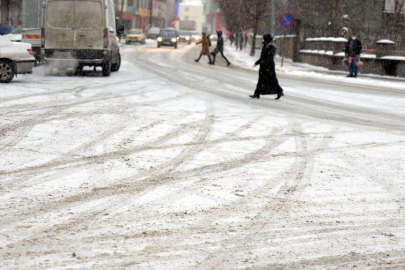 Siirt'te kar yağışı etkili oldu!