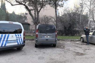 Bursa'da aracını görünce gözlerine inanamadı: Kurşunların isabet ettiği kamyonet delik deşik oldu