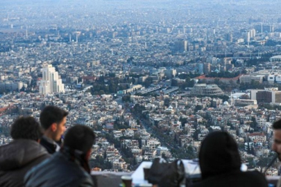 Suriye'deki yeni yönetim pasaport işlemlerinin yeniden başlayacağı tarihi duyurdu