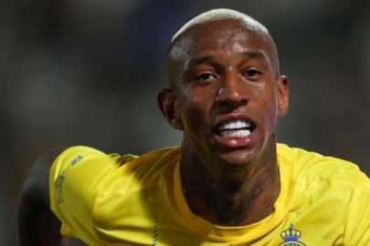 Anderson Talisca'da ortalık karıştı!