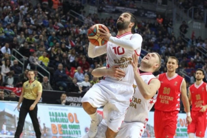 Arda Turan'dan basketbol performansı