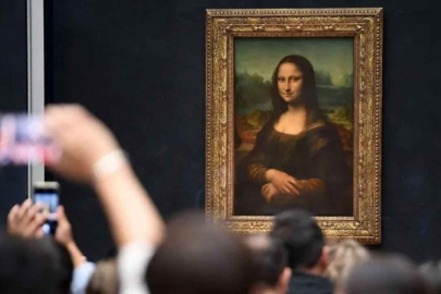 Louvre Müzesi'nde hareketli günler: Mona Lisa taşınıyor