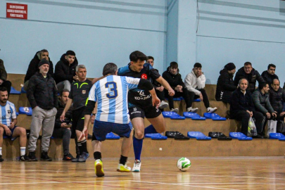 Karacabey'de Futsal Turnuvası tüm heyecanıyla sürüyor