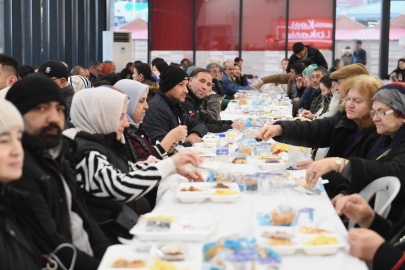 Osmangazi’nin iftar sofraları dolup taşıyor